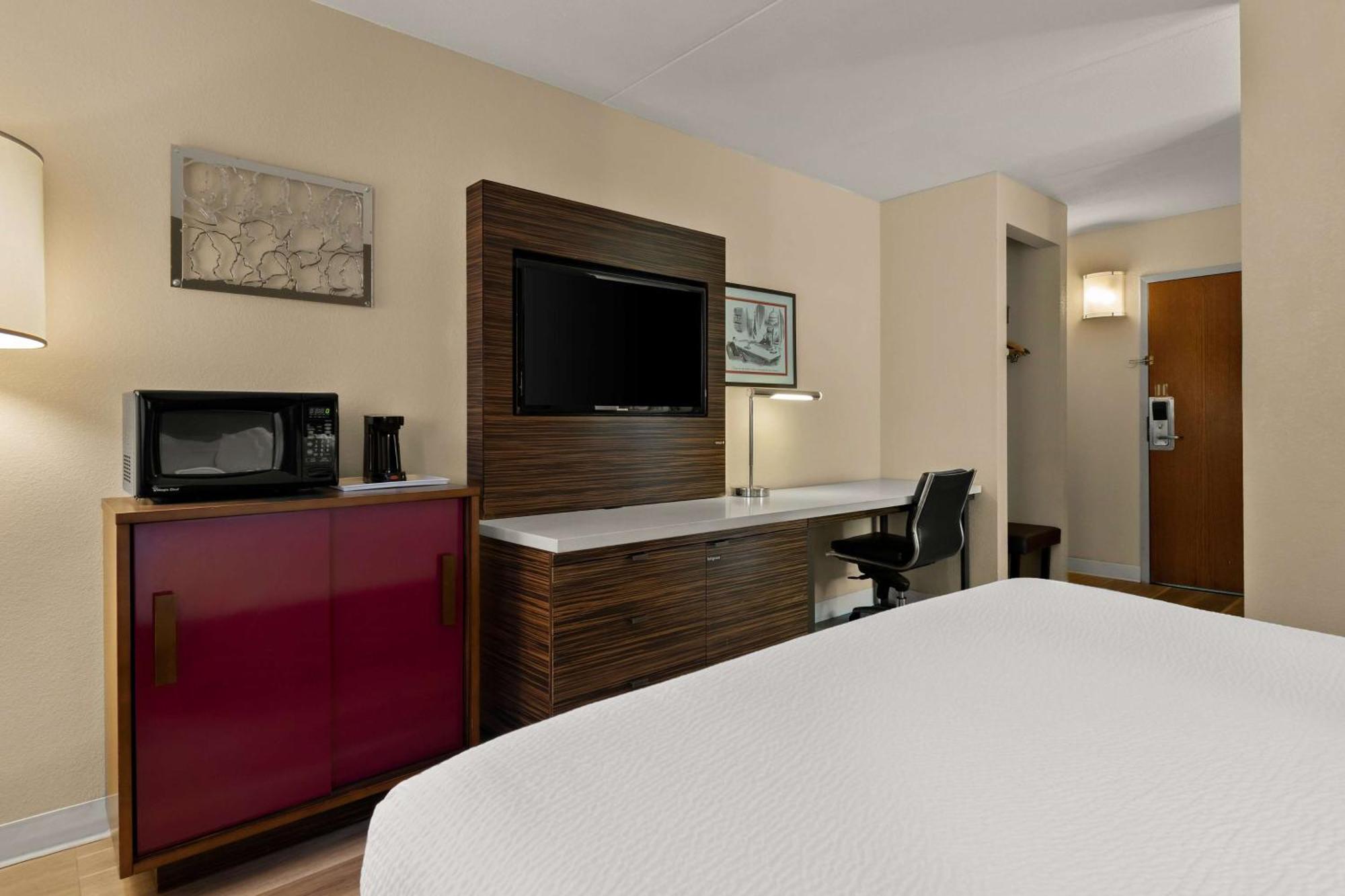 Ramada By Wyndham Harrisburg/Hershey Area Exterior foto